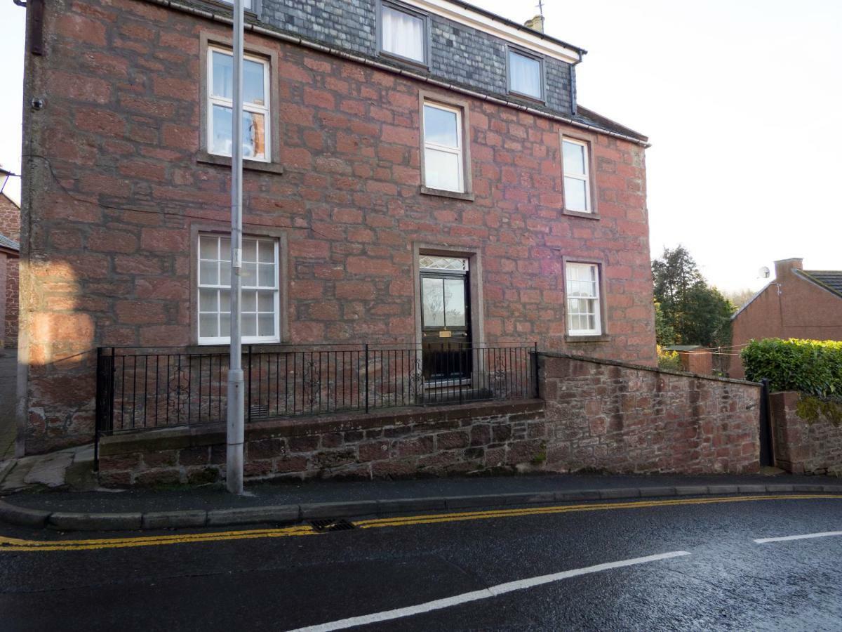 The Gallery Flat, 4 Tannage Brae Kirriemuir Exterior foto
